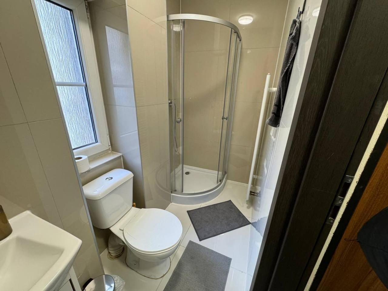 Cozy Corner Apartment Прага Екстериор снимка